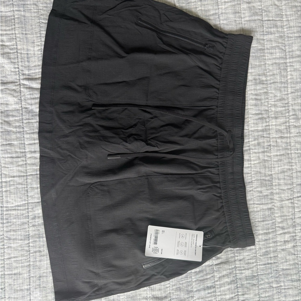 Athleta Trekkie North Mid Rise 15” Skort